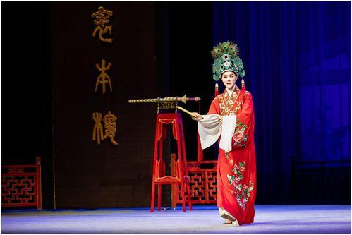 越剧演员张宇峰,越剧舞台上的璀璨明珠